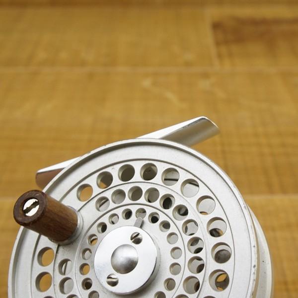 UFM ウエダ CANTATA 2150/Q415M フライリール : 釣king - 通販 - Yahoo