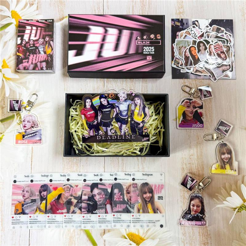 BLACKPINKグッズ ギフトボックス フォトカード JUMP トレカセット 写真