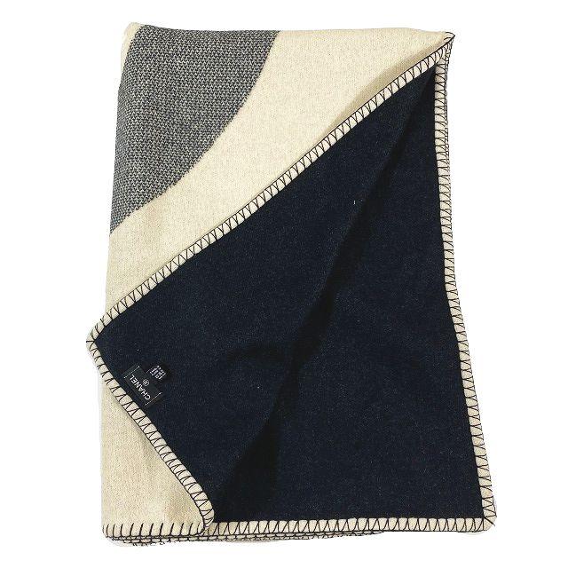 CHANEL（シャネル） 美品 大判 ココマーク ブランケット ひざ掛け 毛布