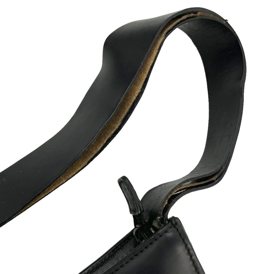 GUCCI（グッチ） ワンショルダーバッグ 肩掛けカバン Gロゴ デカロゴ