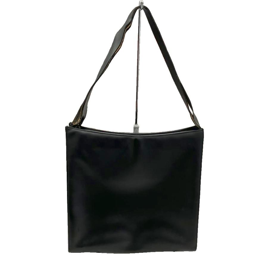 GUCCI（グッチ） ワンショルダーバッグ 肩掛けカバン Gロゴ デカロゴ