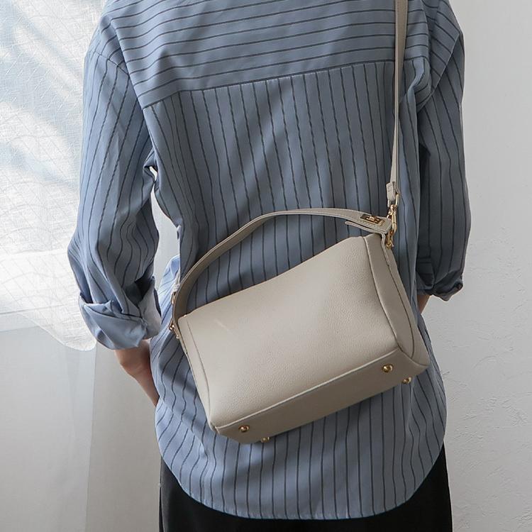 VitaFelice（ヴィータフェリーチェ） ショルダーバッグ レディース 斜