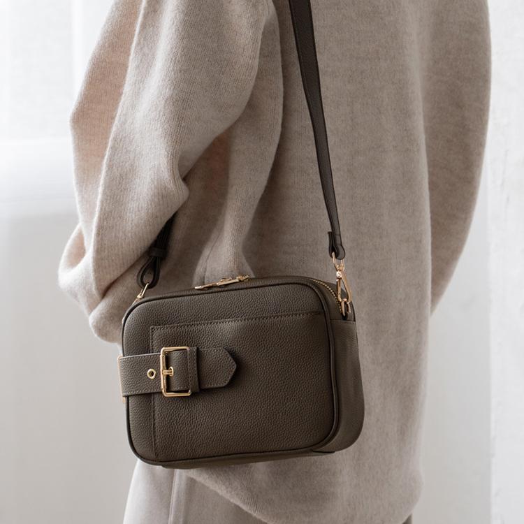 VitaFelice（ヴィータフェリーチェ） ショルダーバッグ レディース 本