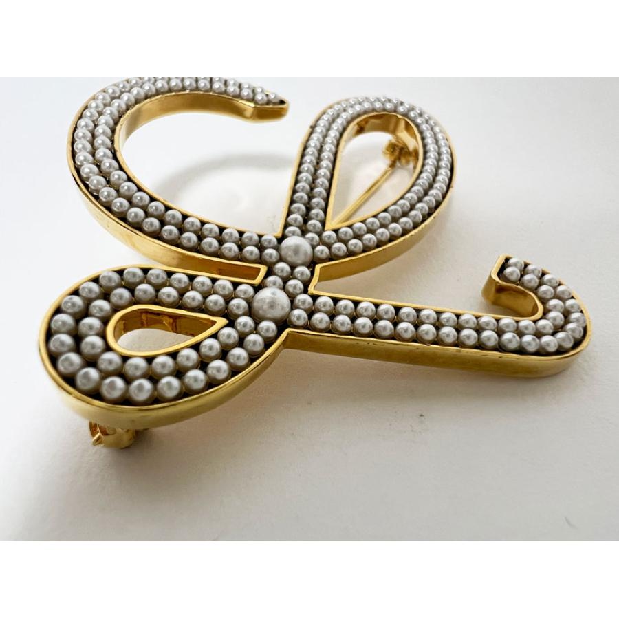 LOEWE（ロエベ） 送料無料 フェイクパール ブローチ ゴールド ホワイト