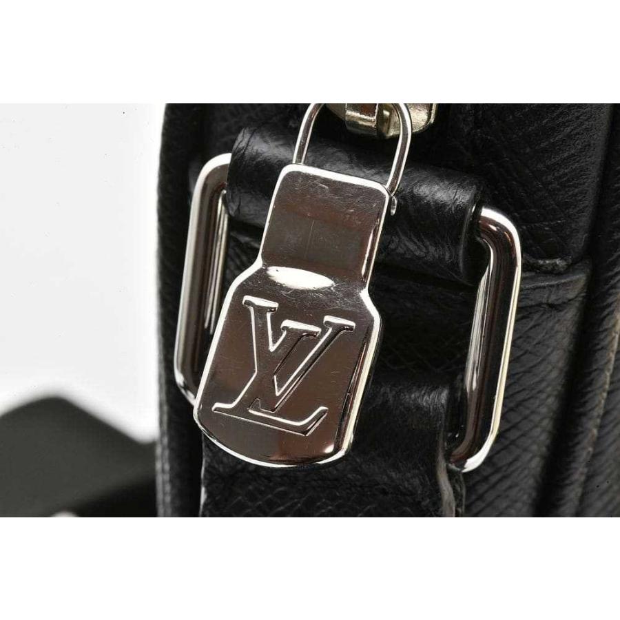 LOUIS VUITTON（ルイ・ヴィトン） ヴィトン タイガ メッセンジャーPPM