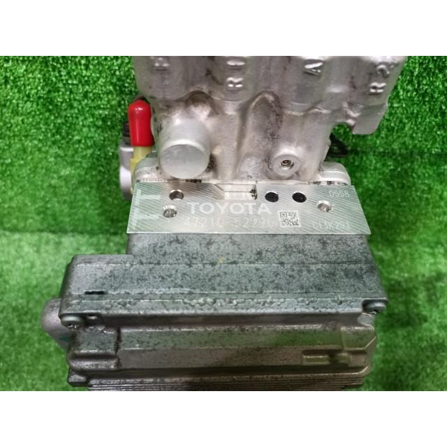 アクア DAA-NHP10 ABSアクチュエーター ブレーキブースターセット