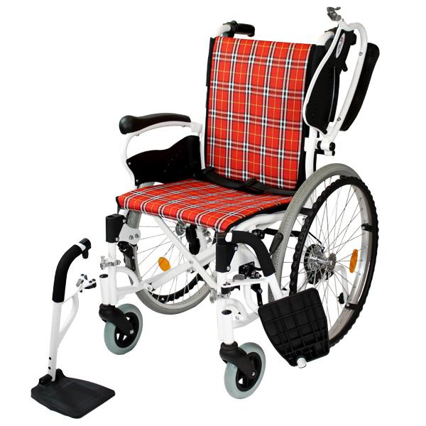 ケアテックジャパン ○割引クーポン対象○ 車椅子 折りたたみ