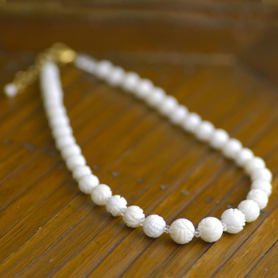 白珊瑚彫り クォーツ ネックレス : ユキコ オオクラ 大倉珊瑚店 - 通販