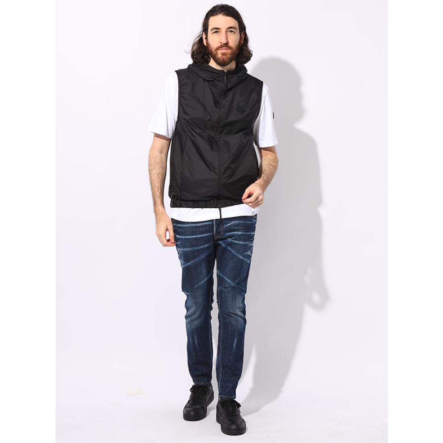 MONCLER（モンクレール） 撥水 ナイロン ワンポイントロゴ フード付き