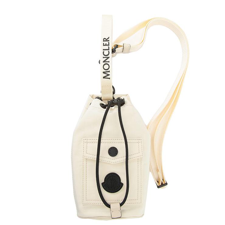 MONCLER（モンクレール） ショルダーバッグ ロゴ ボディストラップ付