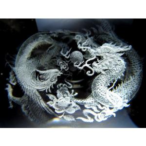 五本爪の双龍 (2匹の龍神) 丸玉 クリスタルガラス製 専用台座付き 直径