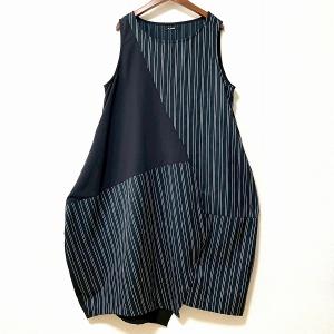 LAURA ASHLEY（ローラアシュレイ） #snc ワンピース 14 紺 半袖 花柄