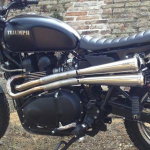 トライアンフ 空冷 ボンネビル T100 スクランブラー フルエキゾースト