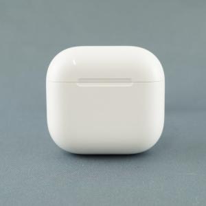 Apple Apple AirPods 第三世代 充電ケースのみ A2897 USED品 ライト二