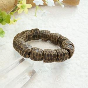 ベトナム産 香木 沈香 (じんこう) アロマ 土沈香 【彫り模様