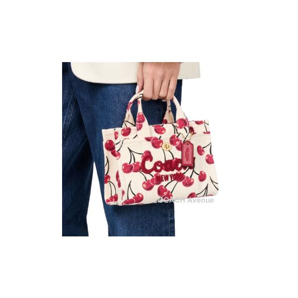 COACH（コーチ） さくらんぼ柄が可愛い COACH CZ104 カーゴ トート