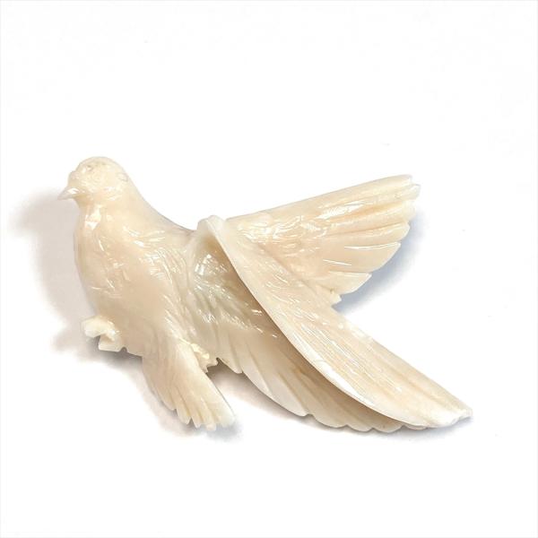 珊瑚 ブローチ 訳あり ピンク シナ海珊瑚 天然 彫 鳩 はと ハト