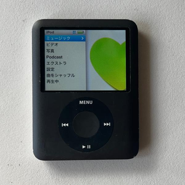 centro_ipodnano-3rd-8gb-bk-01