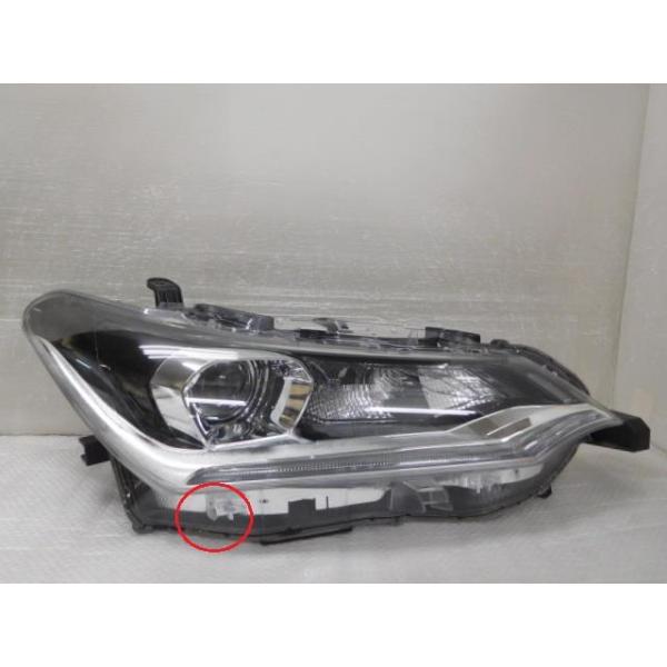 カローラフィールダー DAA-NKE165G 右ヘッドランプ 81140-12K00 357799