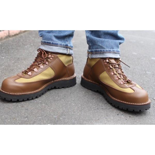 Danner（ダナー） FEATHER LIGHT REVIVAL (フェザーライト リバイバル