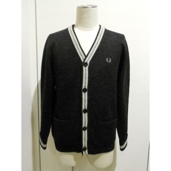 FRED PERRY（フレッドペリー） V-Neck Cardigan (F3078/29