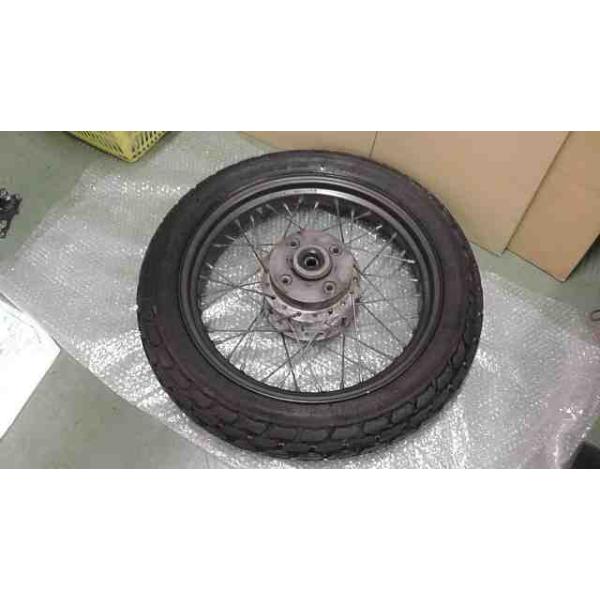 FTR223 MC34-1104xxx の リアホイール タイヤ *1697171430 中古