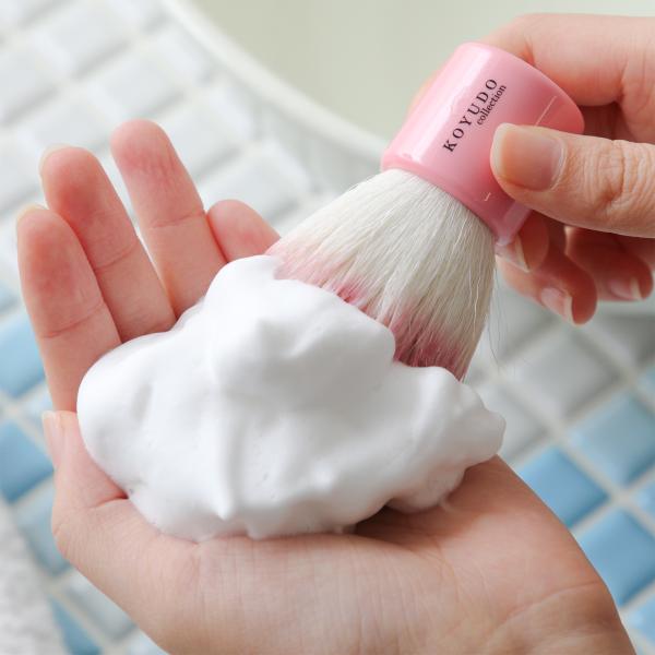 KOYUDO（晃祐堂） 熊野筆 洗顔ブラシ フラワーフェイスブラシ お花型