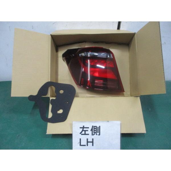 トヨタ カローラアクシオ 5BA-NRE161 純正 左テールライト