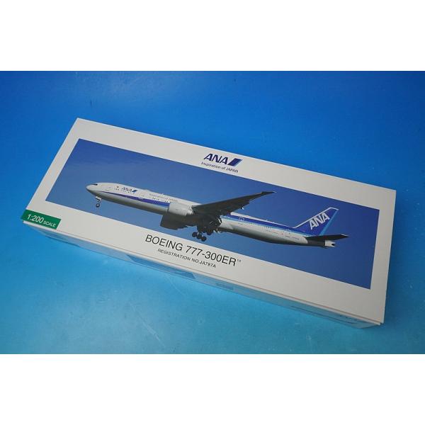 1/200 B777-300ER ANA JA797A スナップフィットモデル（WiFiレドーム