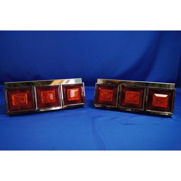 ジェットイノウエ 角型3連フラッシュテールランプ 小型リレー付き