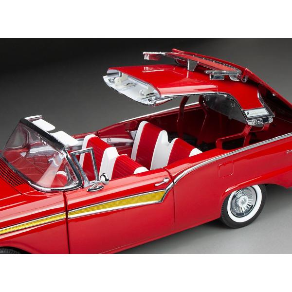 ミニカー 1/18 1957 フォード・フェアレーン 500 ガブリオレ 赤色 Ford