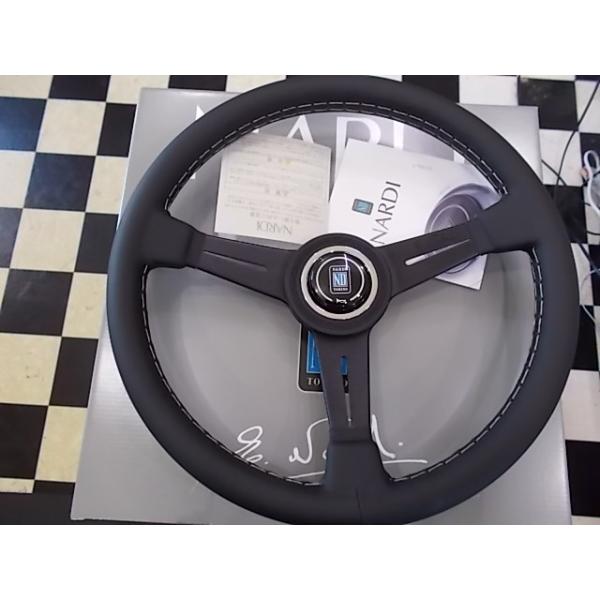 NARDI ナルディ Classic レザー N130 ブラックレザー＆ブラック