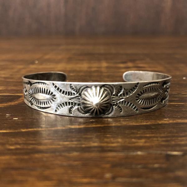 Antique Native American Navajo Fred Harvey Silver bracelet Bangle
