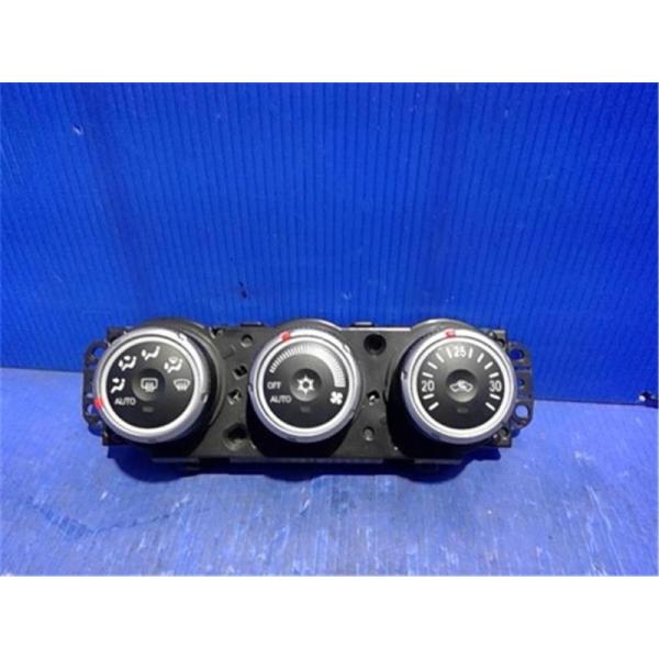 三菱 純正 デリカD5 《 CV5W 》 エアコンスイッチパネル P60405