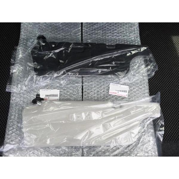 ☆ トヨタ 純正 新品 AE86 ハチロク レビン トレノ 後期用 サン