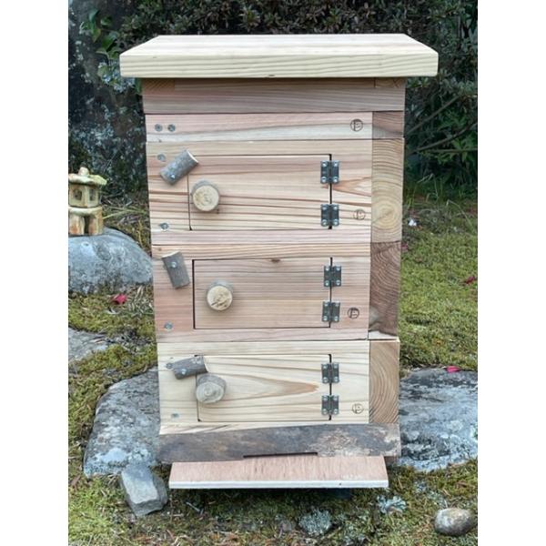 Freddo】日本みつばち用 飼育箱 重箱式巣箱 観察窓3窓付 三角バー