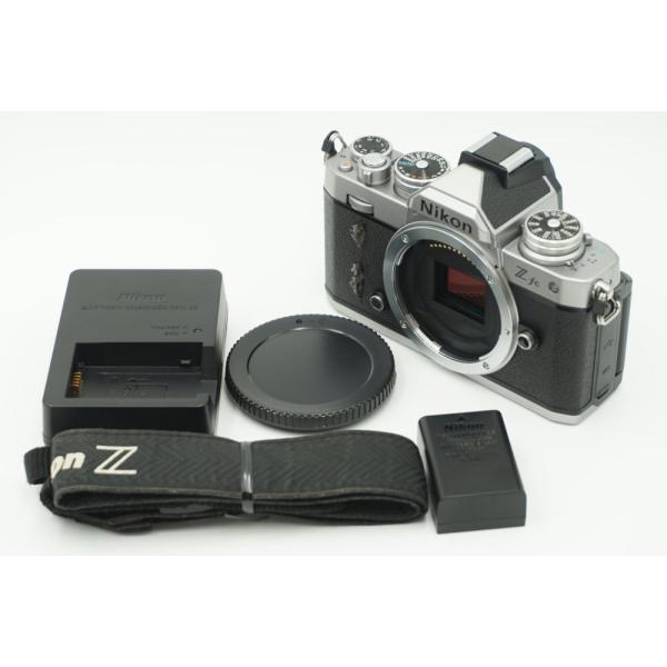 Nikon ミラーレス一眼カメラ Z fc ボディ Zfc シルバー : リバリュー