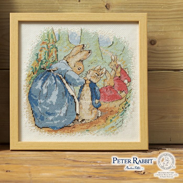 クロスステッチミニフレーム＜ピーターラビット（TM）～木戸の下から