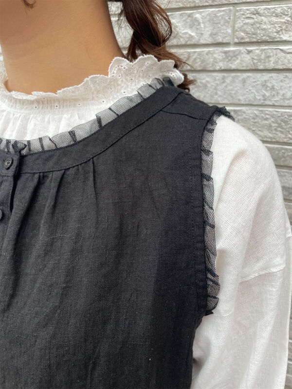 立川店/EC限定】リネンノースリレースブラウス（オフホワイト/ブラック