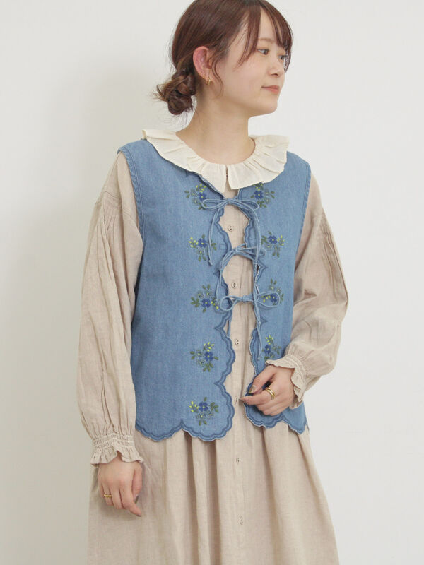 セール】 【kazumi×Samansa Mos2】刺繍入リボンベスト（ベージュ