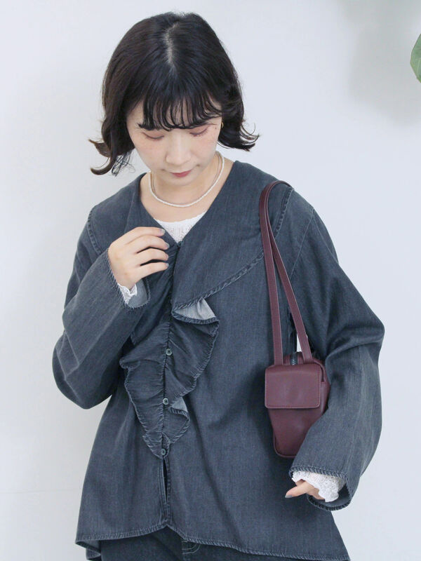 セール】 【ECO DENIM 】フリルブラウス（チャコールグレー/ブルー