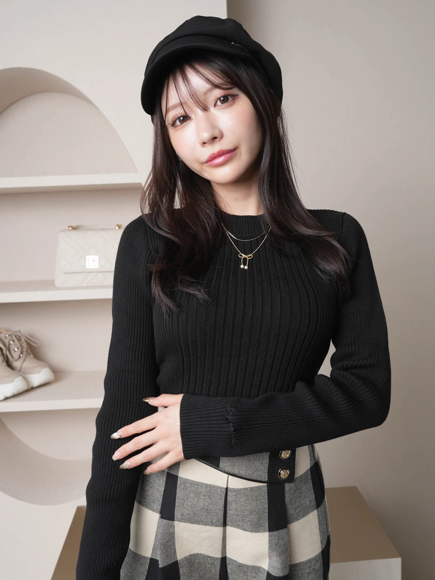 LIP SERVICE（リップサービス）｜ ロゴポイントモックネックリブニット