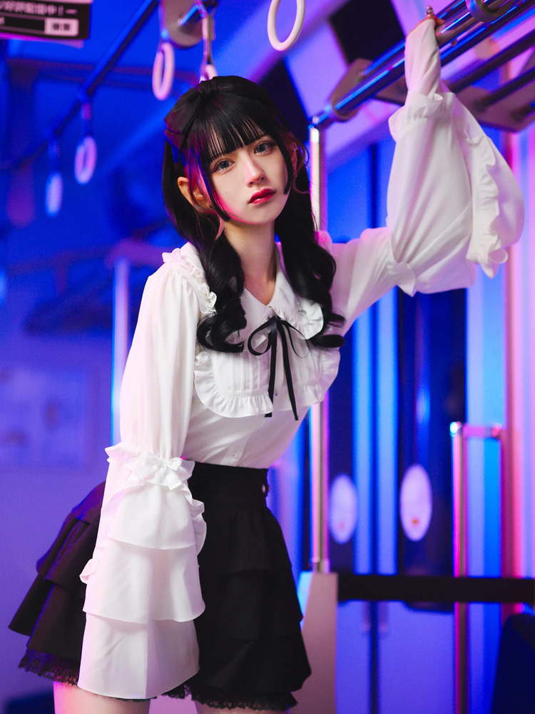 3段袖フリルブラウス - Jamie エーエヌケー(ジェイミーエーエヌケー)の