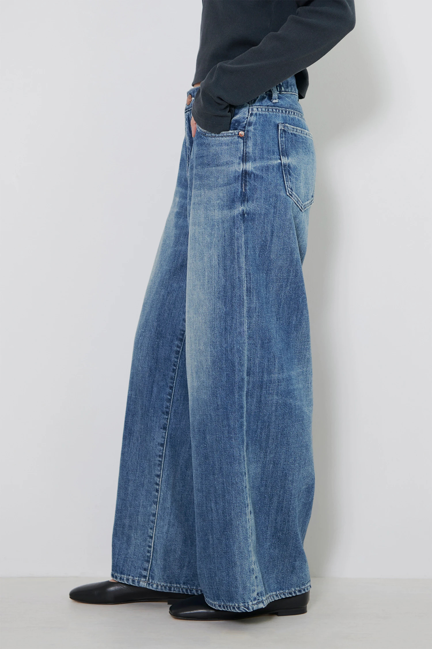 RED CARD TOKYO（レッドカード トーキョー）｜Phraseアイテムの詳細