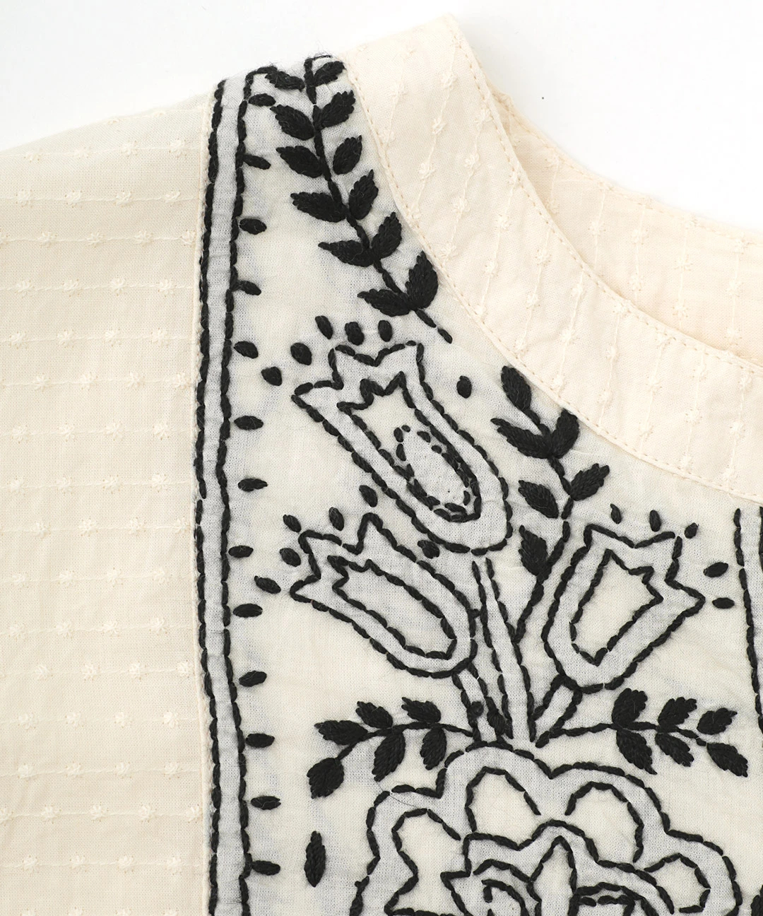 Rico ラクナウ刺繍チュニックプルオーバー 【3月2日(月)15時までの限定