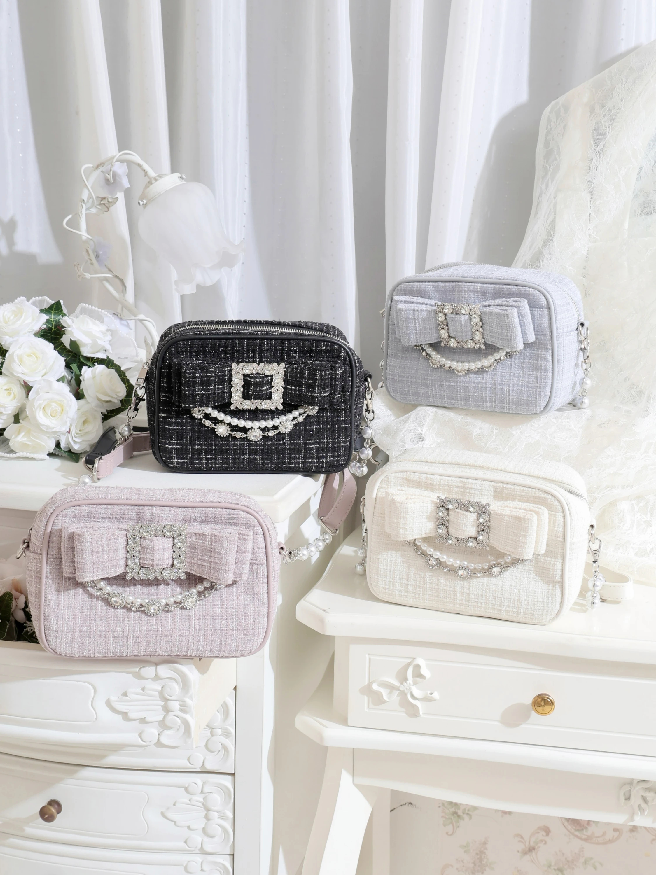 お嬢さんツイードリボンビジューショルダーバッグ（ショルダーバッグ