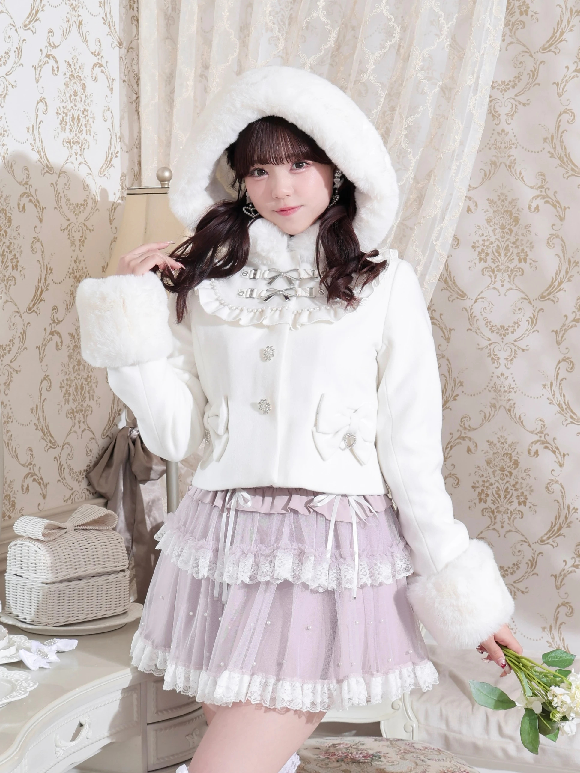 ヨークフリルドーリーショートコート（ジャケット・ブルゾン｜オフ