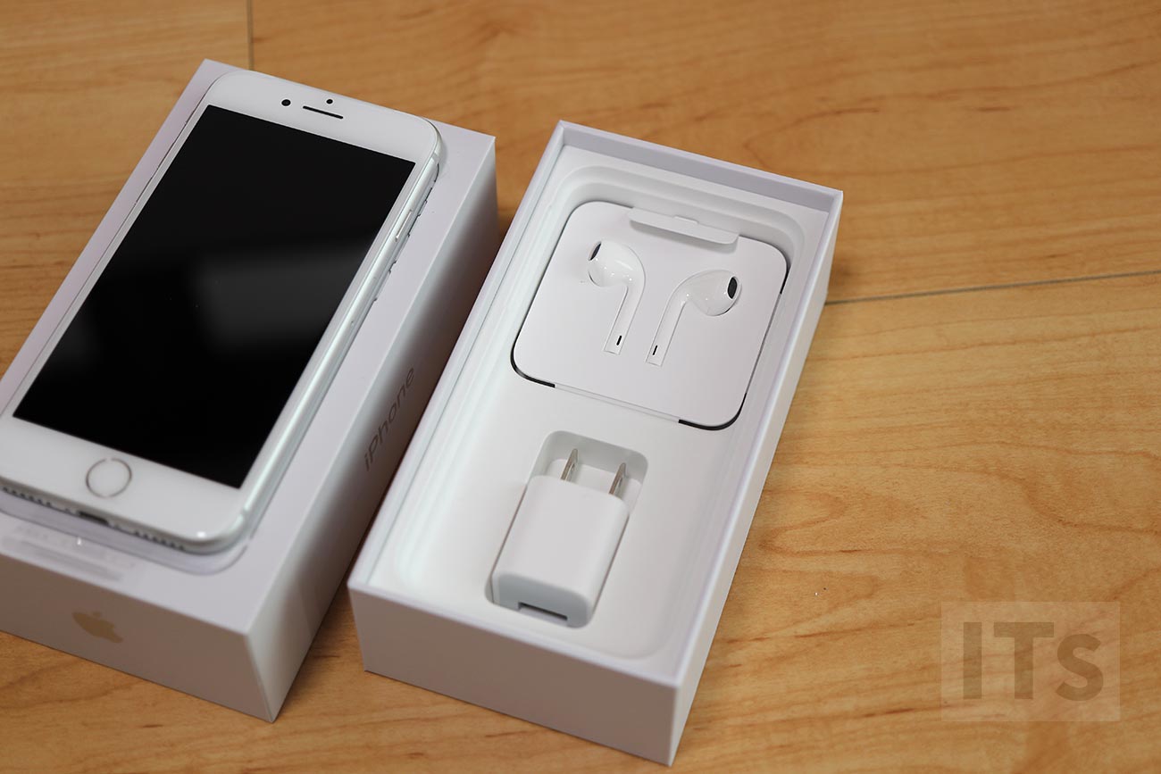 iPhone8 シルバーモデルの実機レビュー！旧モデルと外観と性能の比較も