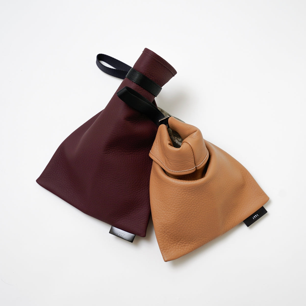 ANNIE RICE BAG iii / DIPLO SKY｜上質シュリンクレザー巾着バッグ 本