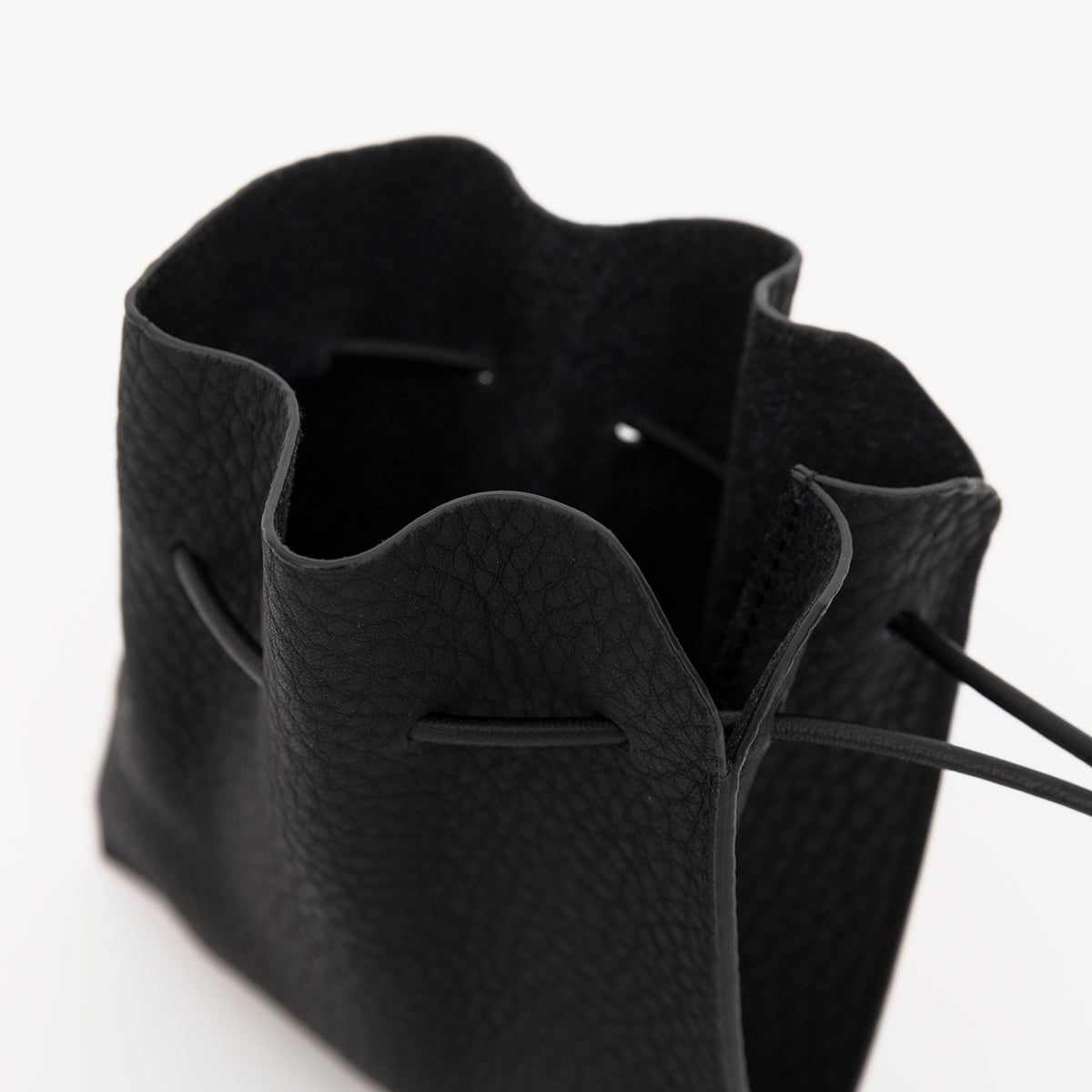 HERRIE KINCHAKU POUCH - XXS / DIPLO SKY｜ミニ巾着ポーチ 本革